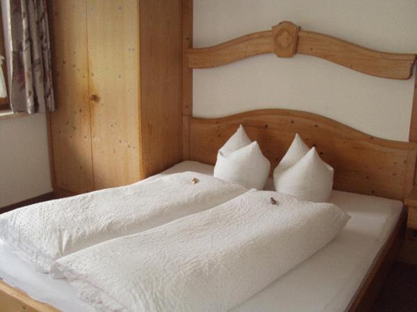 Haus Alpengruss Hotel Sankt Leonhard im Pitztal Bagian luar foto